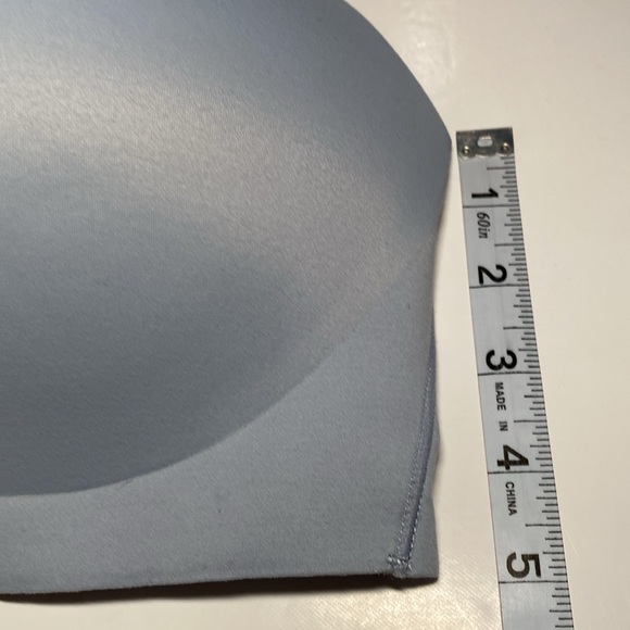 NWT Victorias Secret Bra Size 38DDD Light Blue Incredible Plunge Padded Wireless - Picture 11 of 12